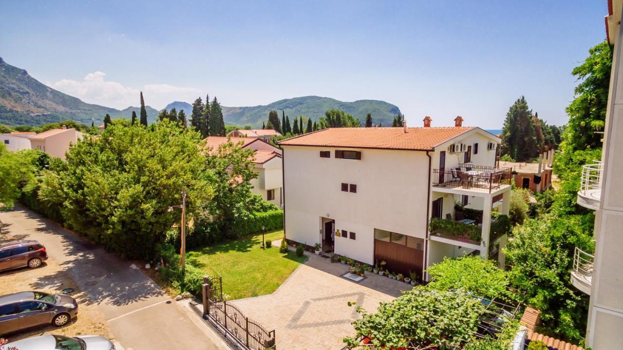 Apartments Viktorija Petrovac Exterior photo