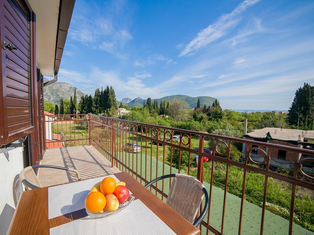 Apartments Viktorija Petrovac Room photo